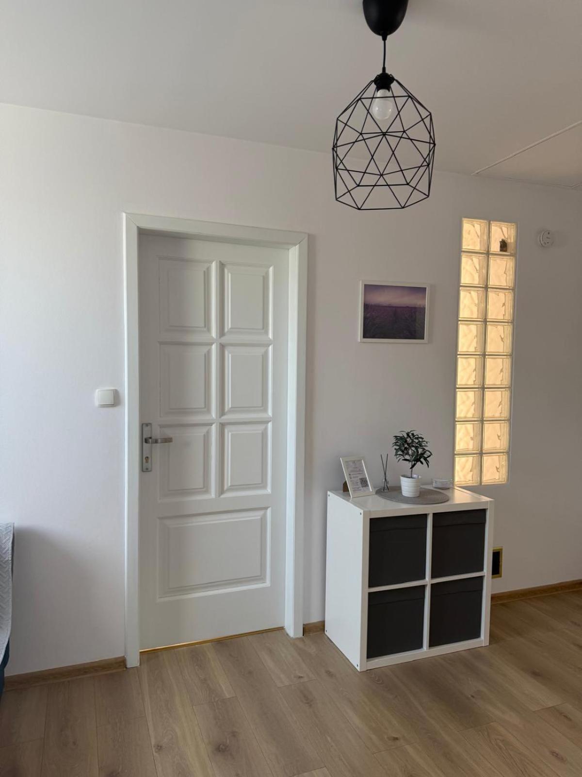 Apartamenty Lawenda Krasków Exterior foto